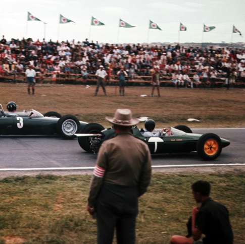 Départ en Afrique du Sud aux côtés de Graham Hill Départ en Afrique du Sud aux côtés de Graham Hill